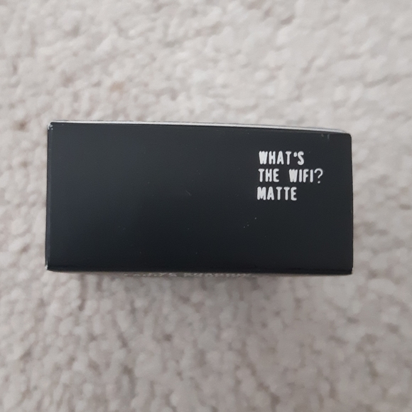 NWT MAC Cosmetics matte shadows in brown script and what's the wifi - Picture 3 of 5